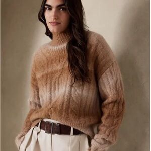 Banana Republic Tan Gradient Women's Turtleneck Sweater